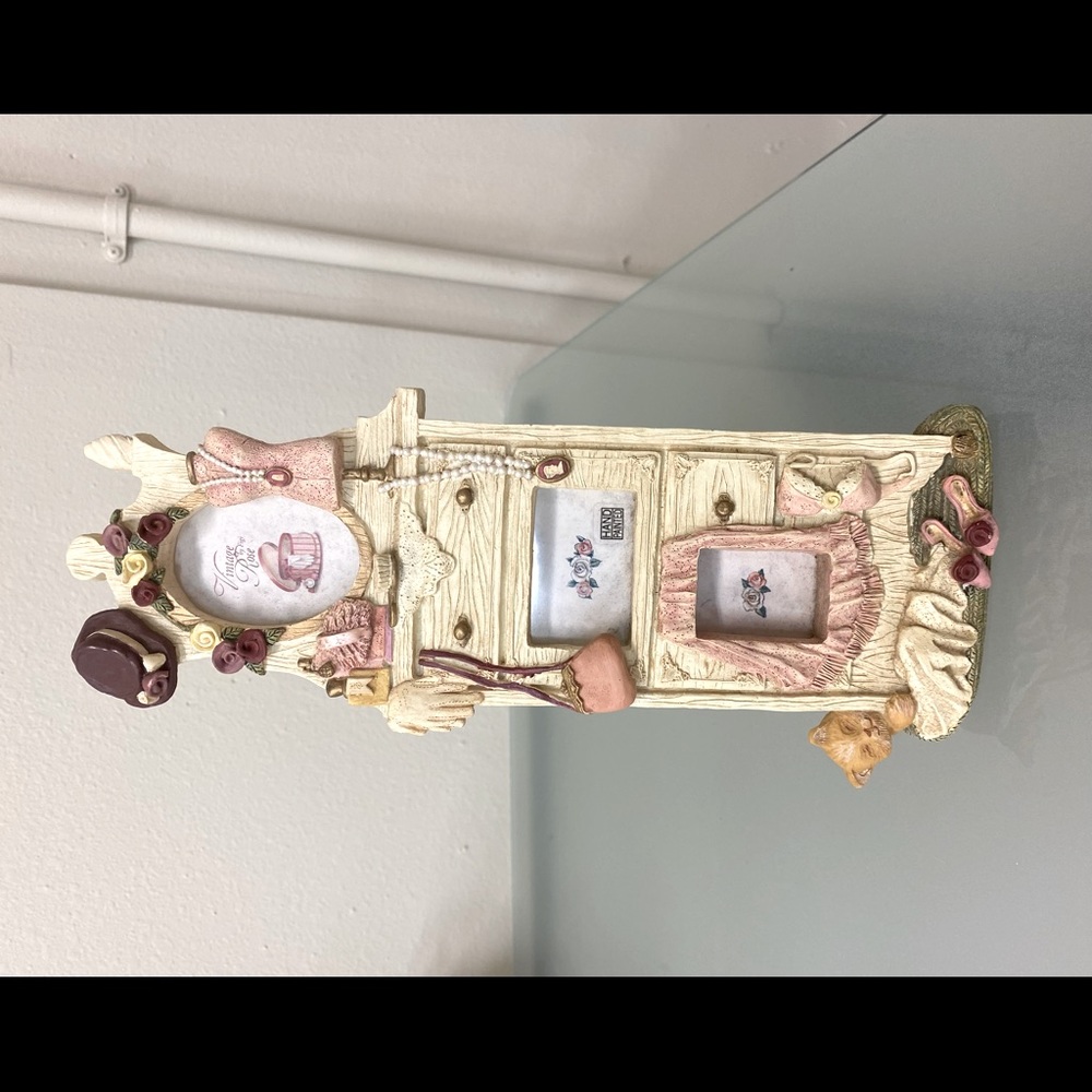 Victorian Rose FIGI Graphics "Dresser Collage" standing or hanging photo frame